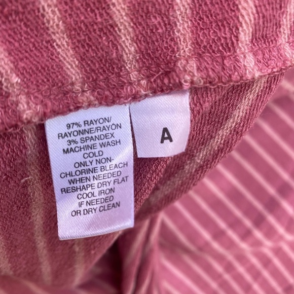 Lou & Grey Womens Small Signature Soft Oversize Boxy Cowl Neck Pink Stripe Top - Picture 6 of 9